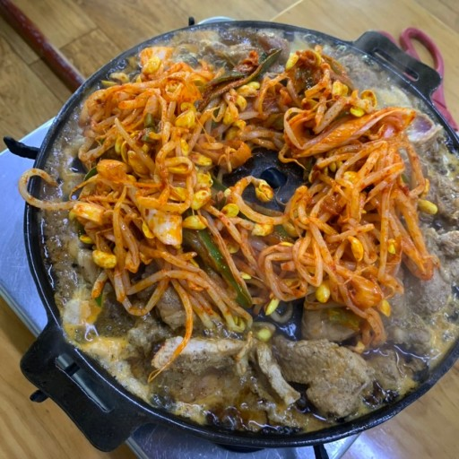 🍲 특별한 불판, 셀프 요리의 재미